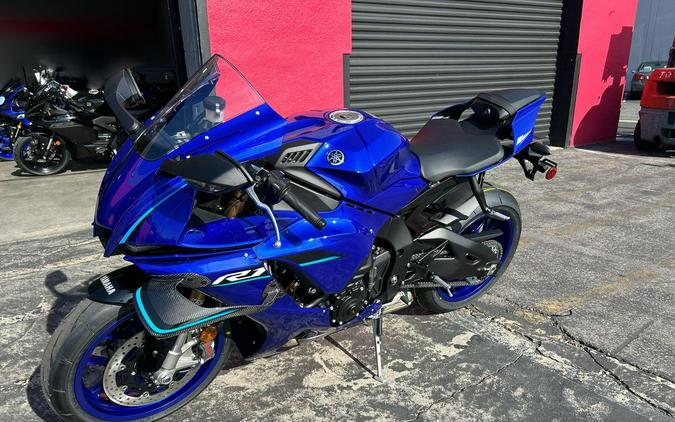 2026 Yamaha YZF-R1
