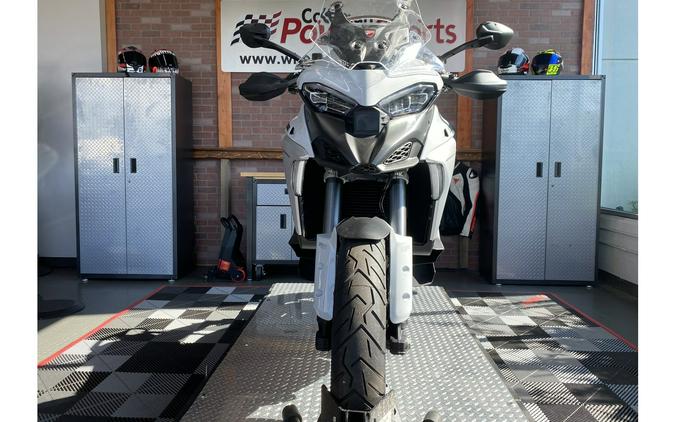 2024 Ducati Multistrada V4 S Travel & Radar-Spoked Wheels