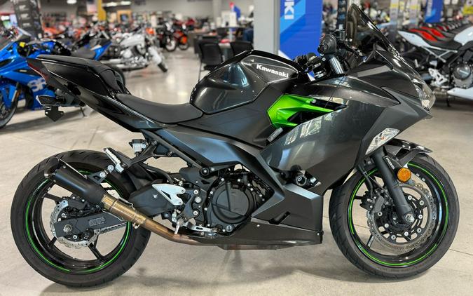 2023 Kawasaki Ninja 400