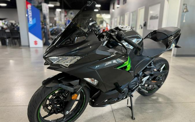 2023 Kawasaki Ninja 400