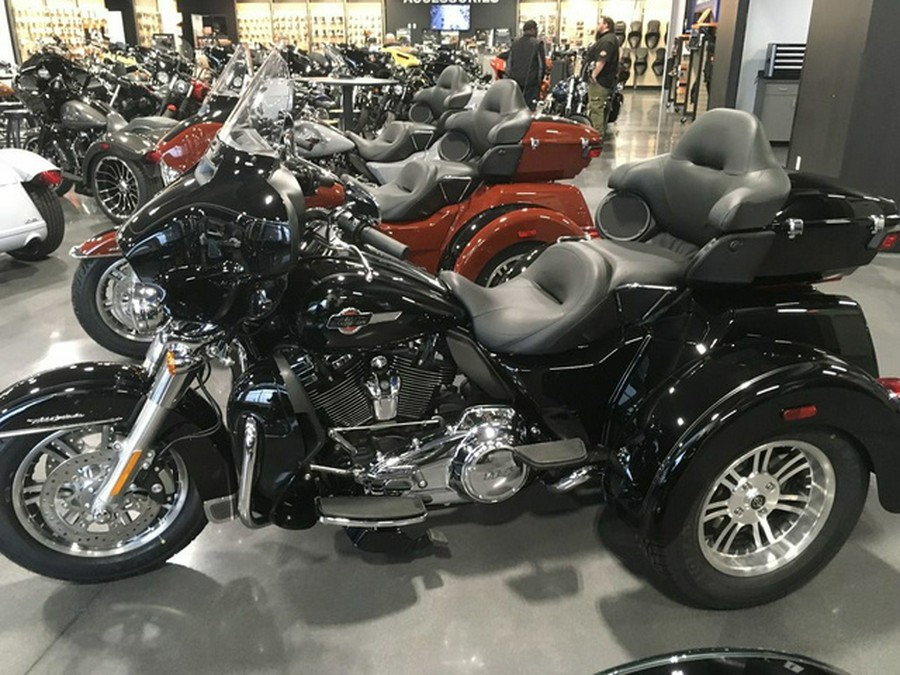 2024 Harley-Davidson FLHTCUTG - Tri Glide Ultra