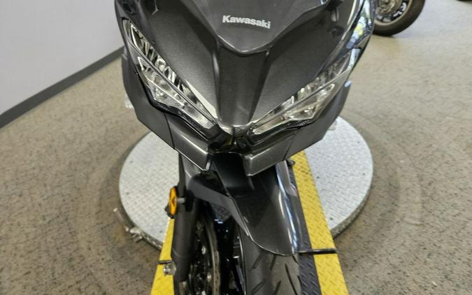 2023 Kawasaki Ninja® 400 Base