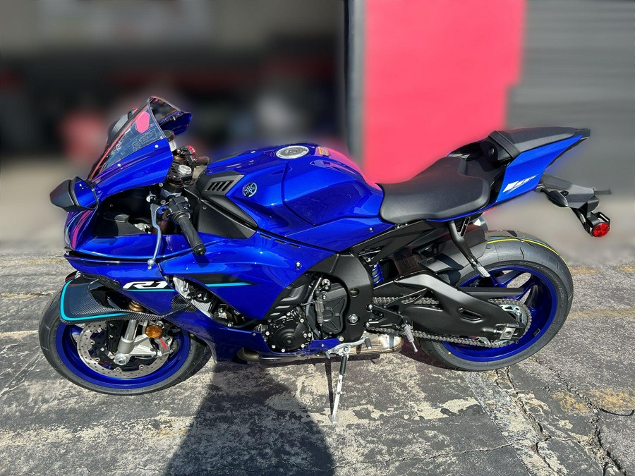 2026 Yamaha YZF-R1
