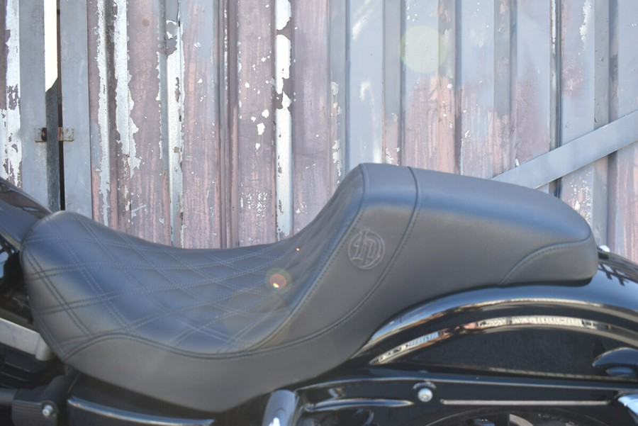 2016 Harley-Davidson® Street Bob® FXDB