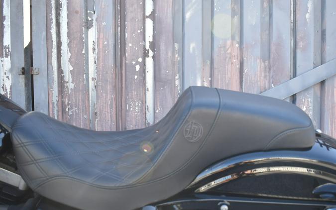 2016 Harley-Davidson® Street Bob® FXDB