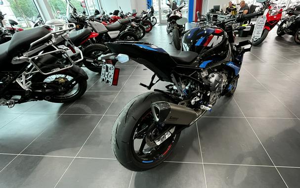 2024 BMW M 1000 R