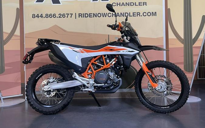2019 KTM 690 Enduro R On-/Off-Road Review (16 Fast Facts)