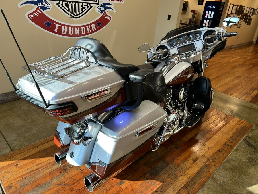 2014 Harley-Davidson CVO Electra Glide Ultra Limited