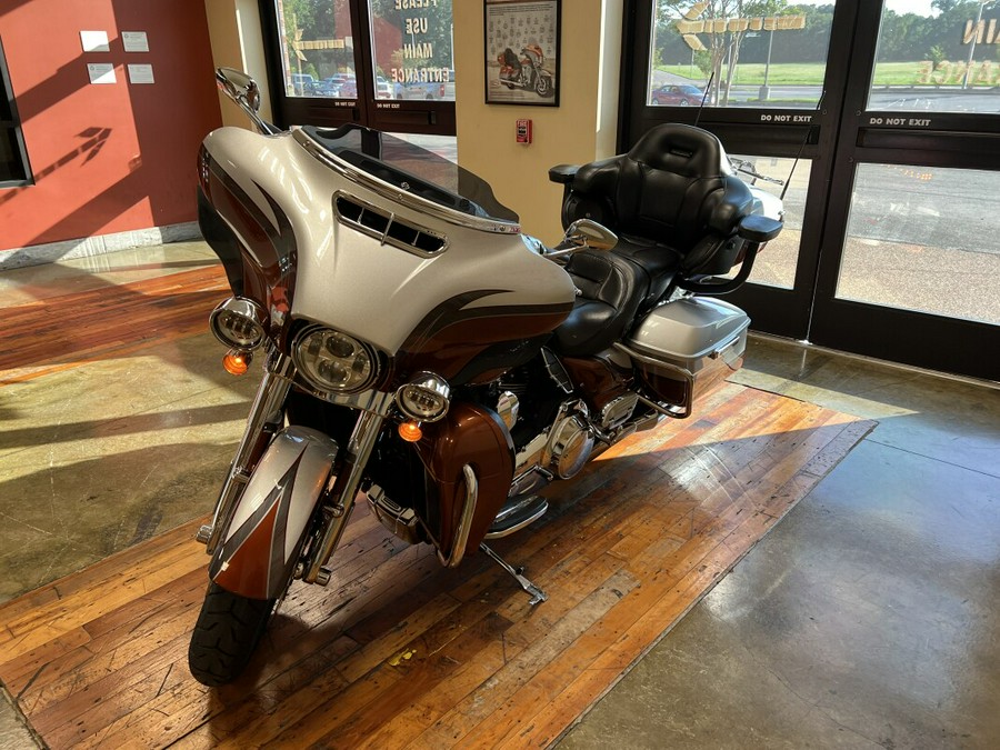 2014 Harley-Davidson CVO Electra Glide Ultra Limited