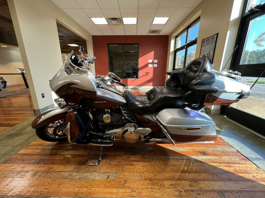 2014 Harley-Davidson CVO Electra Glide Ultra Limited