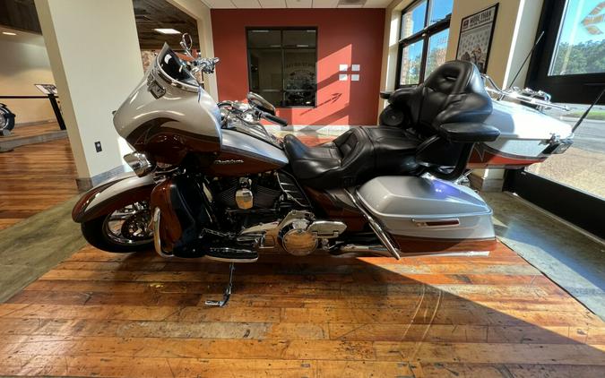 2014 Harley-Davidson CVO Electra Glide Ultra Limited