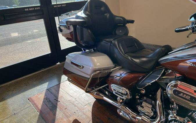 2014 Harley-Davidson CVO Electra Glide Ultra Limited