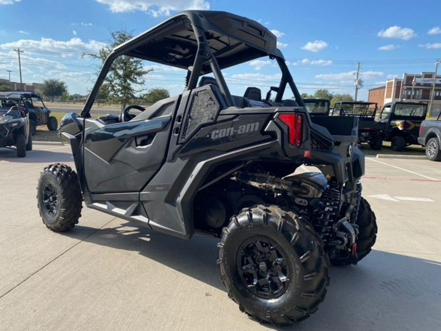 2025 Can-Am® Maverick Trail DPS 1000
