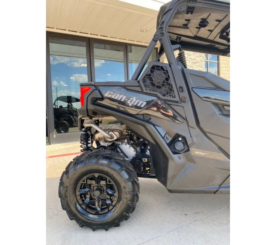 2025 Can-Am® Maverick Trail DPS 1000