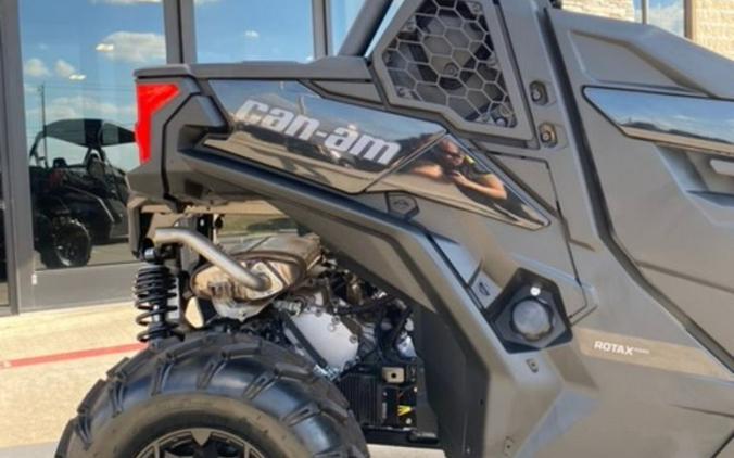 2025 Can-Am® Maverick Trail DPS 1000