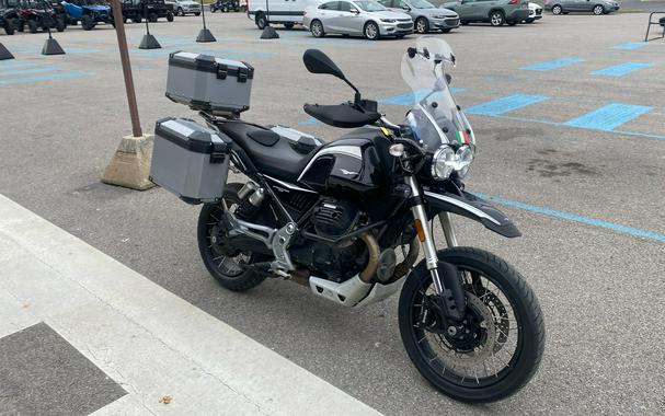 2023 Moto Guzzi V85 TT