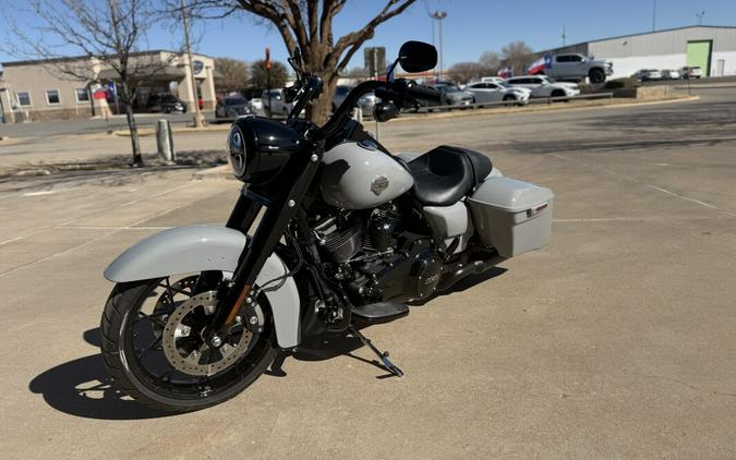 2025 Harley-Davidson® Road King® Special Billiard Gray