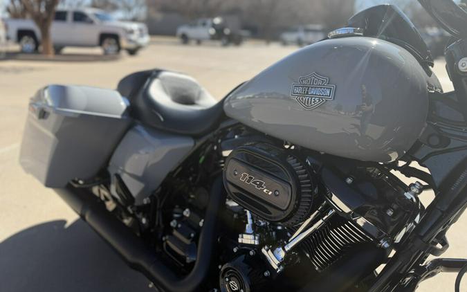 2025 Harley-Davidson® Road King® Special Billiard Gray