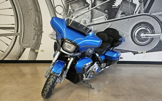 2026 CVO Street Glide Limited FLHXLSE