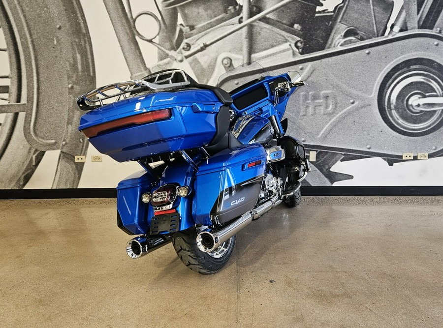 2026 CVO Street Glide Limited FLHXLSE