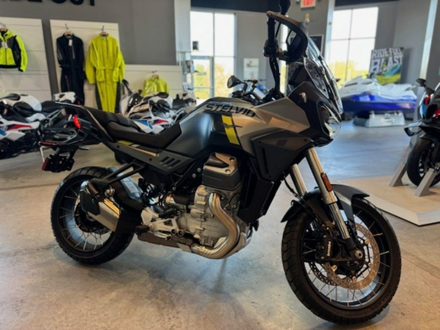 2024 Moto Guzzi Stelvio NERO VULCANO