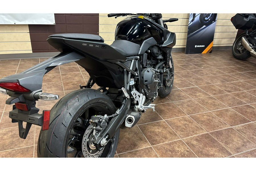 2023 Suzuki GSX-8S
