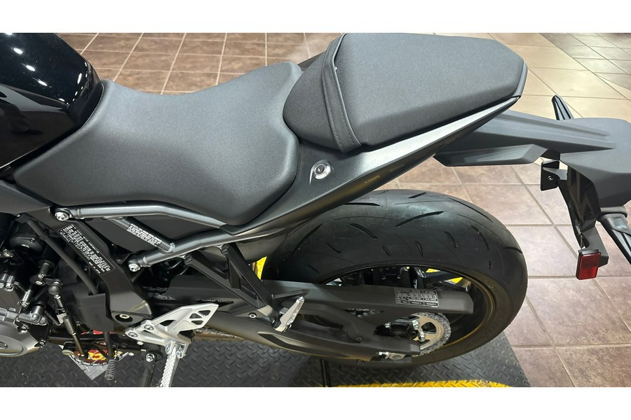 2023 GSX-8S - Suzuki