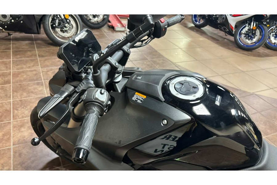 2023 Suzuki GSX-8S