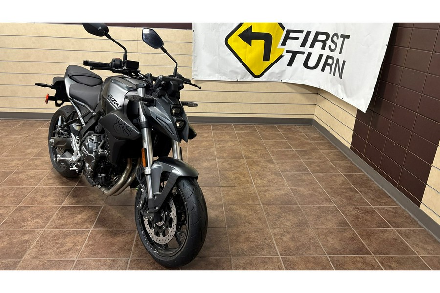 2023 Suzuki GSX-8S