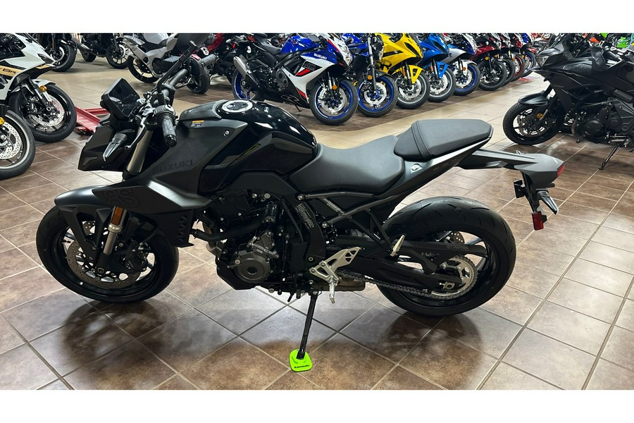 2023 Suzuki GSX-8S