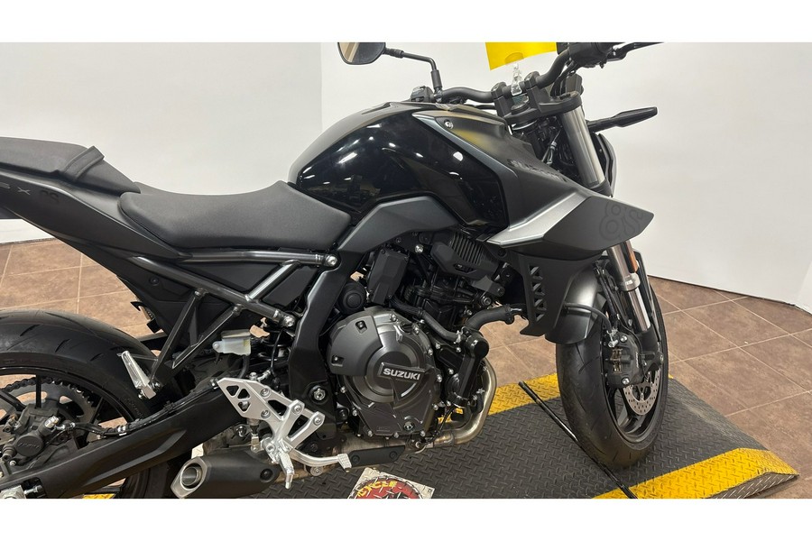 2023 GSX-8S - Suzuki
