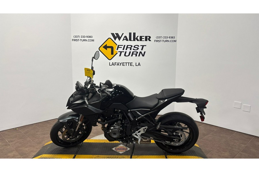 2023 GSX-8S - Suzuki