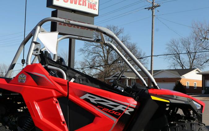 2026 Polaris RZR 200 EFI