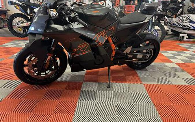 2026 KTM 990 RC R