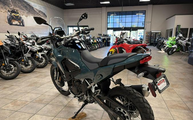 2026 Kawasaki KLE500 SE ABS