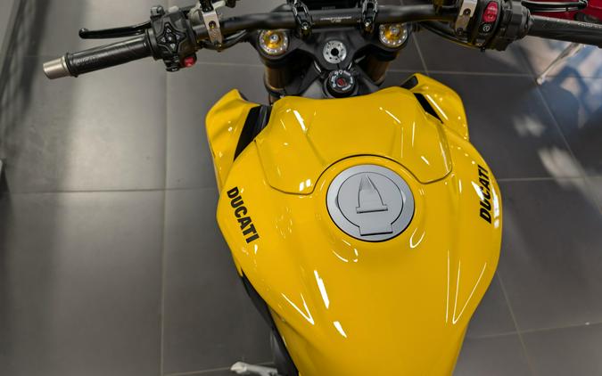2026 Ducati STREETFIGHTER V2S