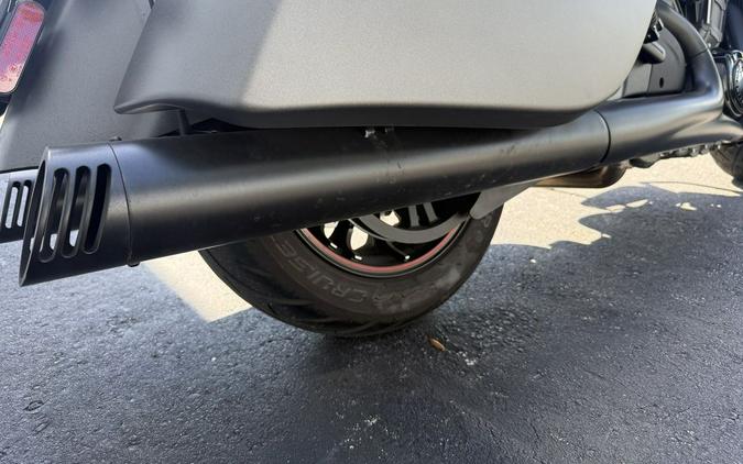 2023 Indian Motorcycle Challenger Dark Horse Titanium Smoke