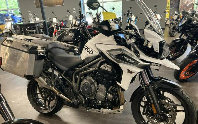 2019 Triumph Tiger 1200 XRT Crystal White