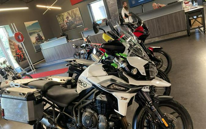 2019 Triumph Tiger 1200 XRT Crystal White