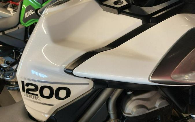 2019 Triumph Tiger 1200 XRT Crystal White