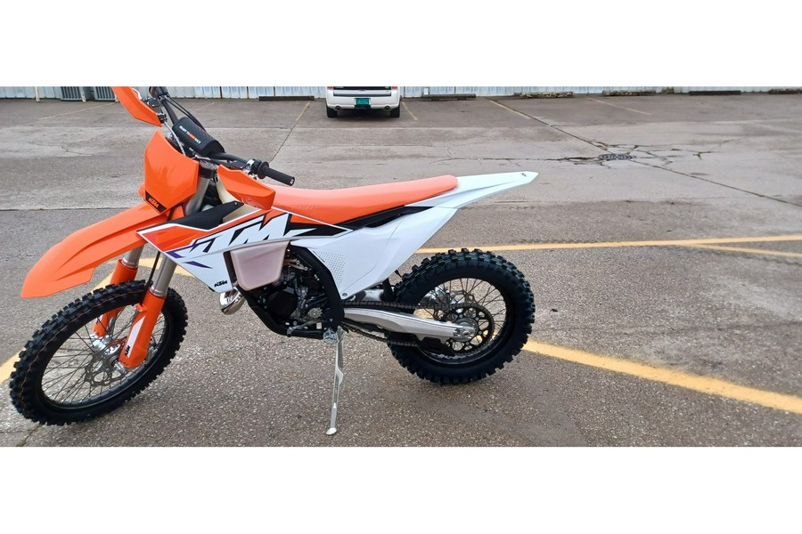 2023 KTM 125 XC