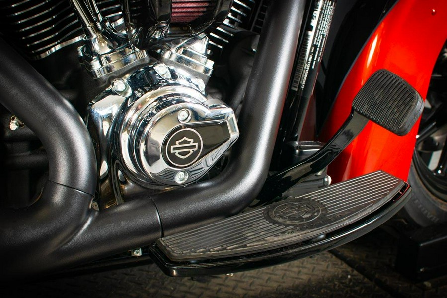 2025 Harley-Davidson Heritage Classic Whiskey Fire & Vivid Black