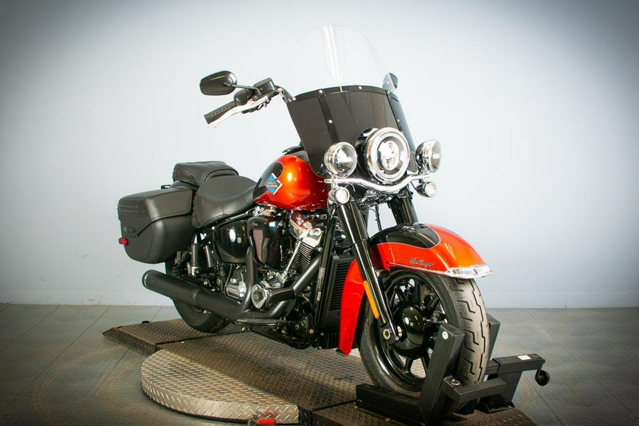 2025 Harley-Davidson Heritage Classic Whiskey Fire & Vivid Black