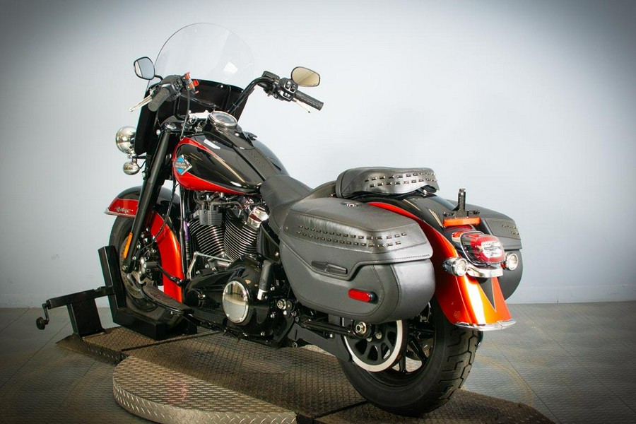2025 Harley-Davidson Heritage Classic Whiskey Fire & Vivid Black