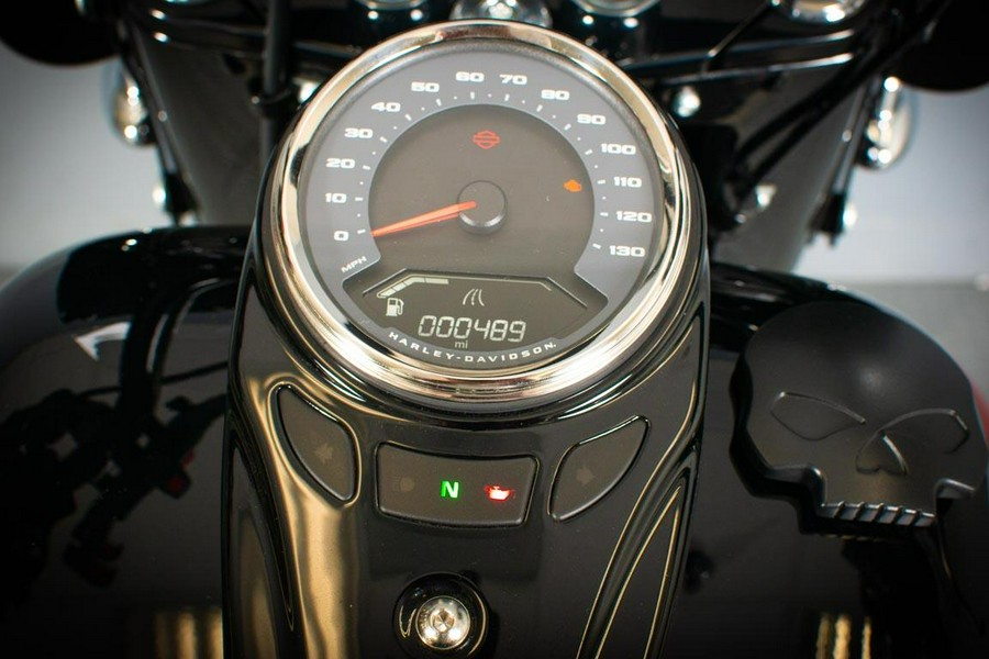 2025 Harley-Davidson Heritage Classic Whiskey Fire & Vivid Black