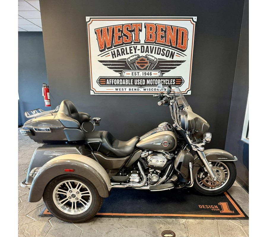 2023 Harley-Davidson Tri Glide Ultra Gray Haze/Silver Fortune