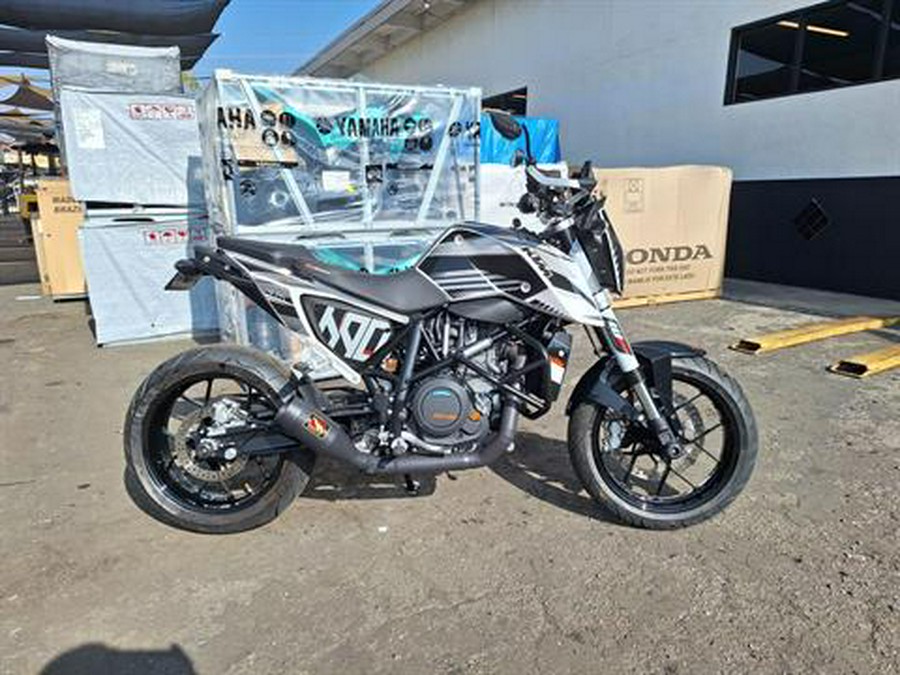 2017 KTM 690 Duke