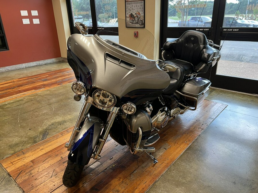 2017 Harley-Davidson CVO Limited