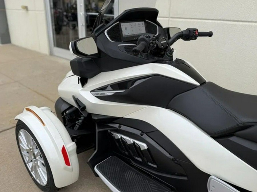 2026 Can-Am Spyder RT Limited Platine