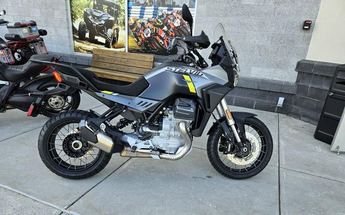 2024 Moto Guzzi Stelvio